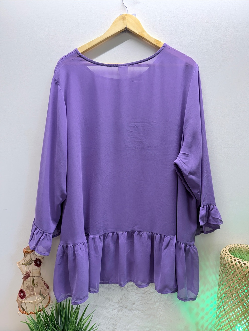New DC Jeans Flowy Lavender Ruffle Summer Wedding Guest Ready Tunic Blouse 👚 - Picture 3 of 7